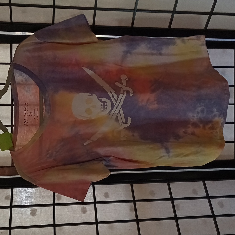 #7. Tye dye t shirt nwt